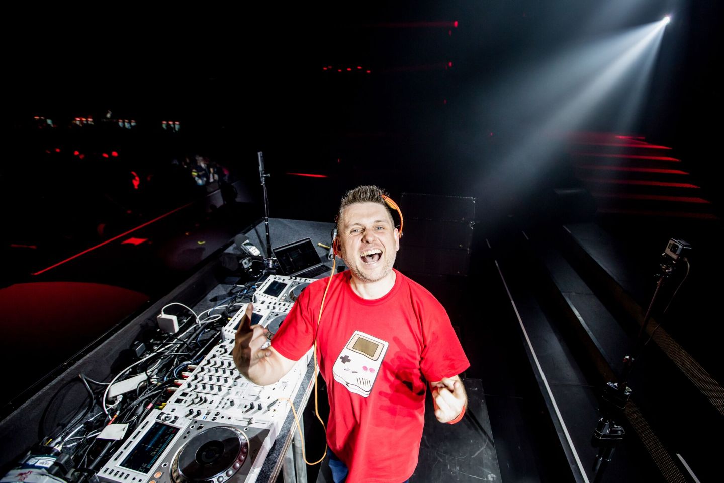 Live stream op 17 april Live stream op 17 april